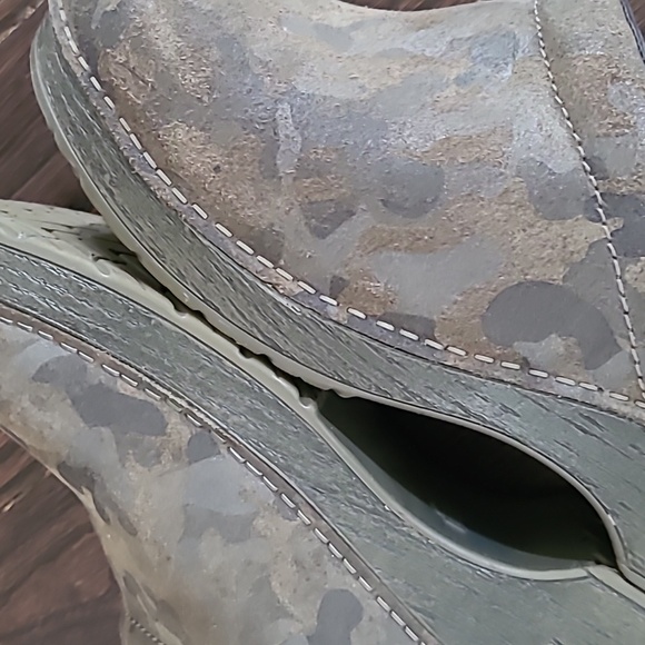 Dansko Professional Green Camouflage Suede Clogs Slip Resistant Wmns 11-11.5 - Picture 10 of 11